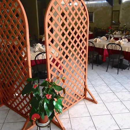 Oda ve Kahvaltı Food Royal Coast San Giovanni Rotondo
